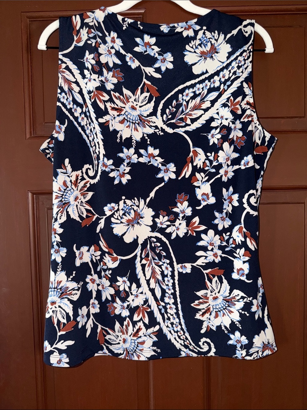 Tommy Hilfiger Navy Floral Sleeveless Keyhole Tank - Picture 3 of 3